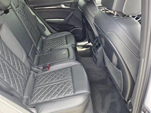Used 2023 Audi SQ5 Prestige w/ Prestige Package AWD/4WD image 17