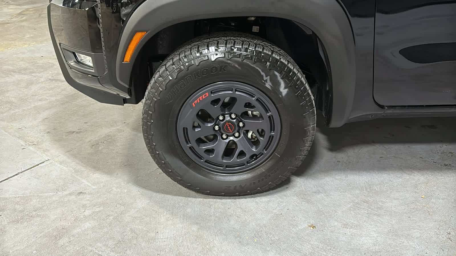 Used 2026 Nissan Frontier PRO-4X AWD/4WD image 8