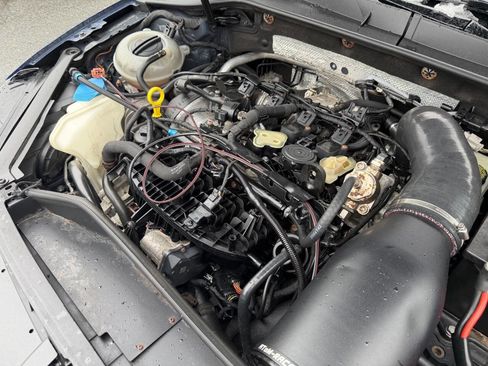 Used 2016 Volkswagen Golf R 4-Door image 14