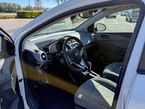 Used 2020 Chevrolet Sonic LT image 11