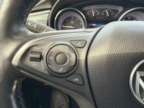 Used 2019 Buick Envision Essence AWD/4WD image 19