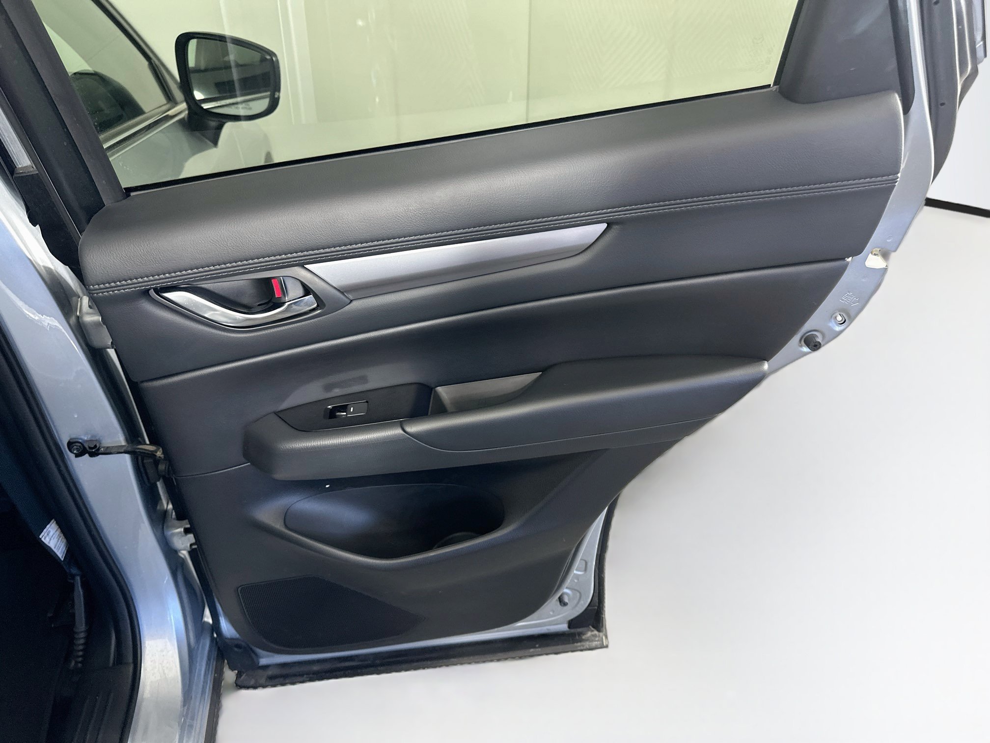 Used 2021 MAZDA CX-5 Touring FWD image 29