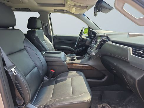 Used 2019 Chevrolet Tahoe LT AWD/4WD image 17