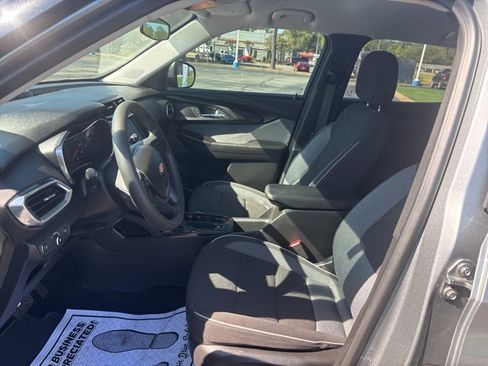 Used 2023 Chevrolet TrailBlazer LT image 21