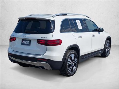 Used 2025 Mercedes-Benz GLB 250 4MATIC image 5