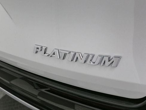 New 2026 Toyota Sienna Platinum image 11