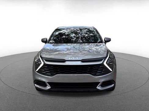 Used 2025 Kia Sportage LX image 2