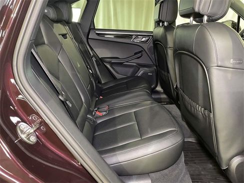 New 2026 Porsche Macan image 22