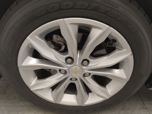 Used 2023 Chevrolet Malibu LT FWD image 31
