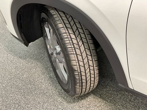 Certified 2026 Honda HR-V LX image 32