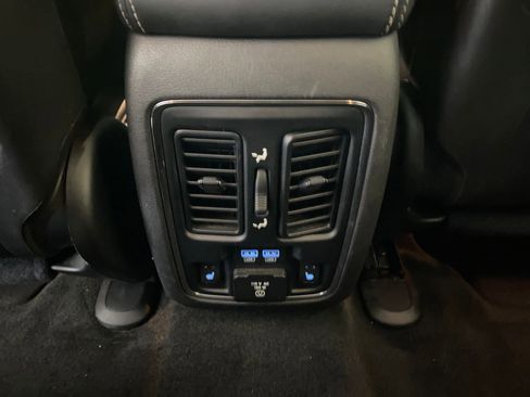 Used 2015 Jeep Grand Cherokee Overland w/ Advanced Technology Group image 30