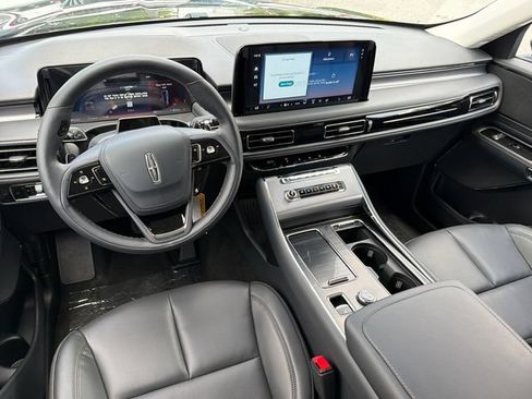 New 2026 Lincoln Aviator 2WD w/ Jet Appearance Package image 23