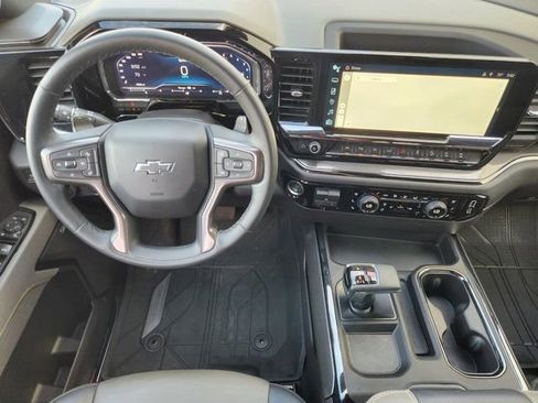 Used 2025 Chevrolet Silverado 1500 ZR2 AWD/4WD image 37