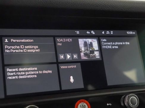 Used 2025 Porsche Macan image 30