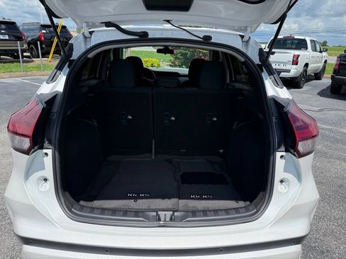 Used 2024 Nissan Kicks SV FWD image 33