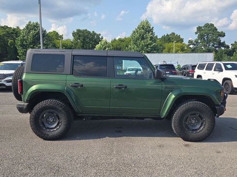 Used 2025 Ford Bronco Badlands w/ Sasquatch Package AWD/4WD image 8