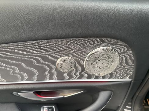 Used 2021 Mercedes-Benz E 350 4MATIC Sedan image 8