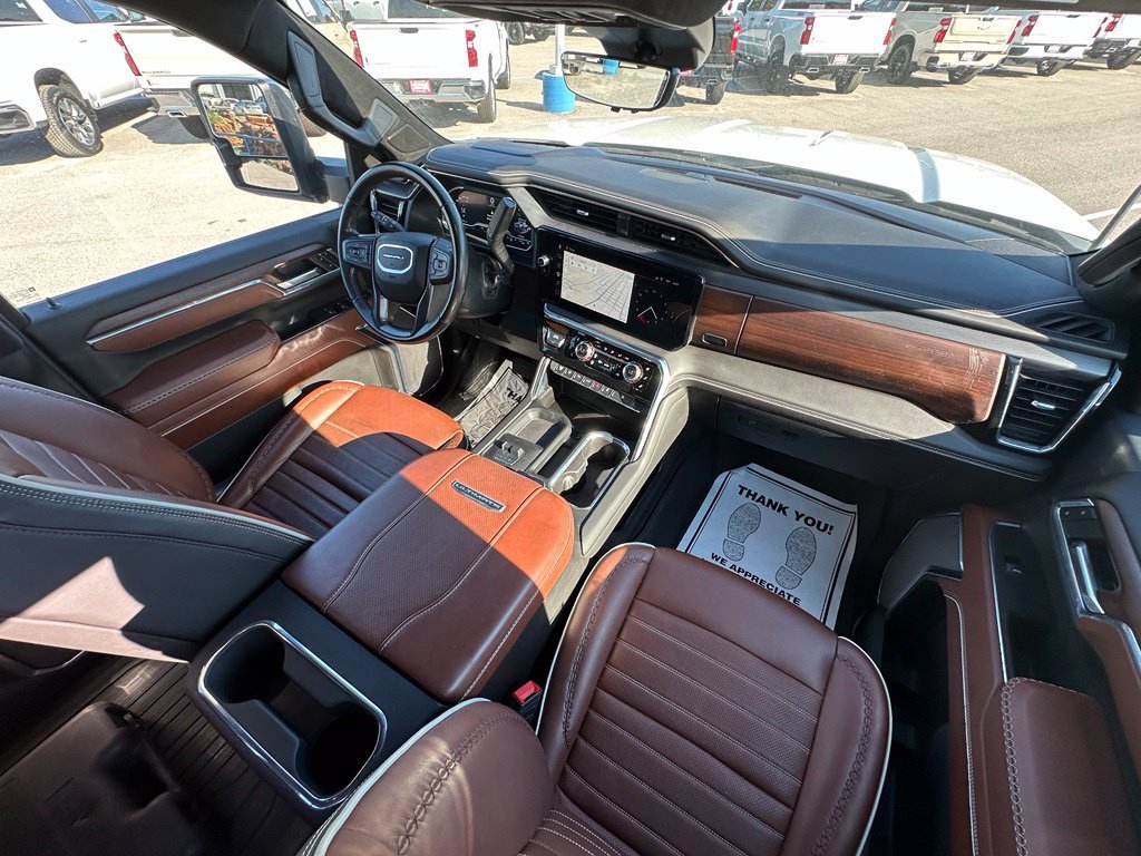 Used 2024 GMC Sierra 2500 Denali Ultimate AWD/4WD image 19