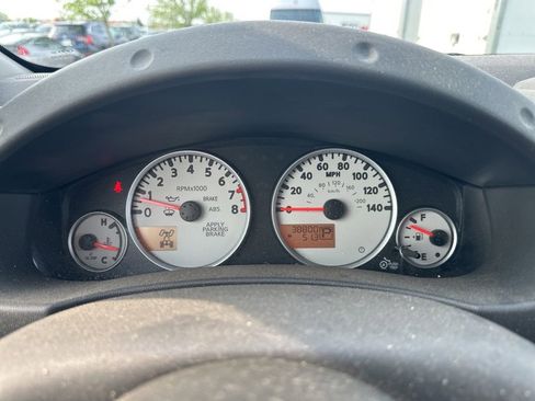 Used 2020 Nissan Frontier PRO-4X w/ Pro-4x Utility Package image 27