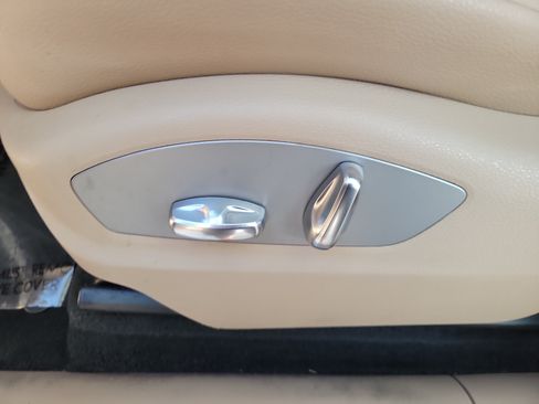 Used 2024 Porsche Macan S AWD/4WD image 13
