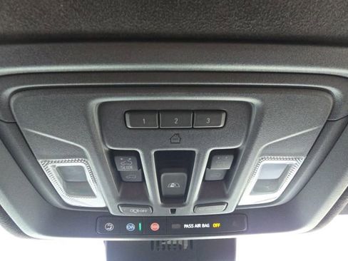 Used 2022 GMC Sierra 1500 AT4X image 39