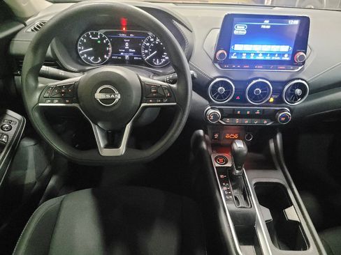 Used 2024 Nissan Sentra SV FWD image 22