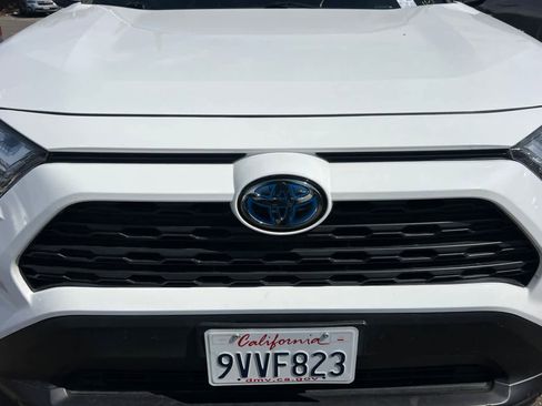 Used 2023 Toyota RAV4 LE image 12