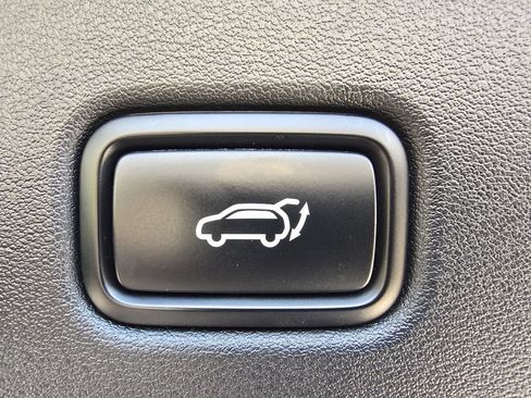 Used 2022 Kia EV6 GT-Line w/ GT-Line White Seat Package AWD/4WD image 19