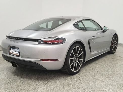 Used 2019 Porsche 718 Cayman S RWD image 5