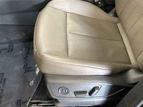 Certified 2025 Audi Q5 Premium w/ Premium Plus AWD/4WD image 20