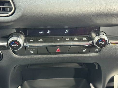 Used 2025 MAZDA CX-30 AWD 2.5 S w/ Preferred Package image 28