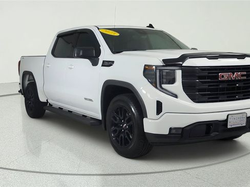 Used 2023 GMC Sierra 1500 Elevation AWD/4WD image 1