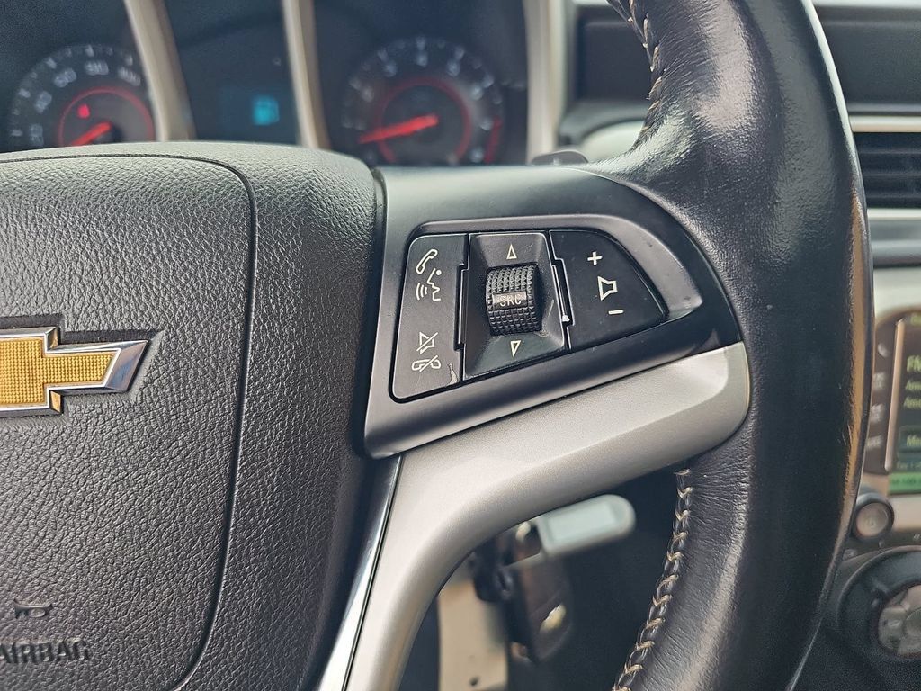 Used 2015 Chevrolet Camaro LT RWD image 18