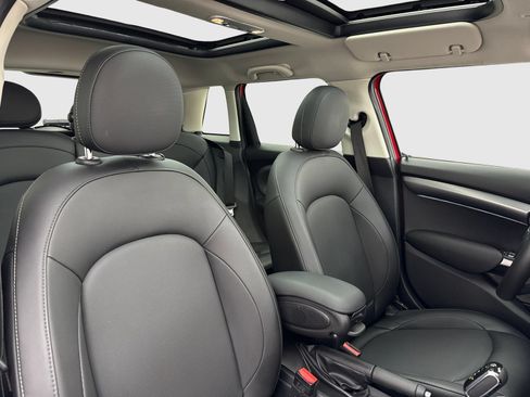 Used 2023 MINI Cooper 4-Door Hardtop FWD image 39