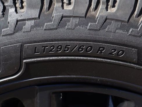 Used 2023 GMC Sierra 3500 Denali w/ Denali Black Diamond Edition image 44