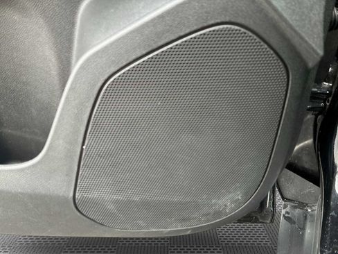 Certified 2024 Chevrolet Trax LT w/ Driver Confidence Package image 23