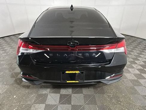 Used 2023 Hyundai Elantra SEL w/ Convenience Package FWD image 3