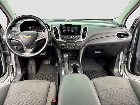 Used 2018 Chevrolet Equinox LT w/ Sun & Infotainment Package AWD/4WD image 3
