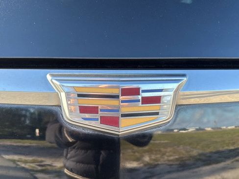 Used 2015 Cadillac Escalade Premium image 21