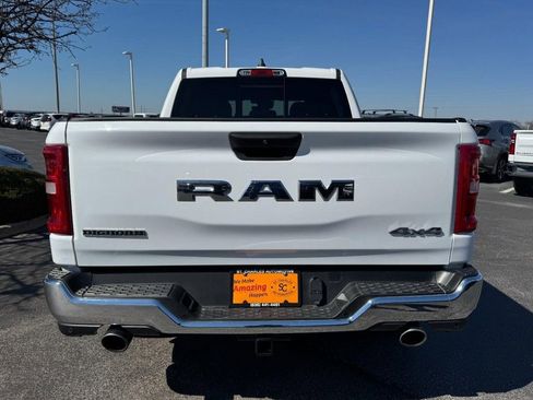 Used 2025 RAM 1500 Big Horn AWD/4WD image 4