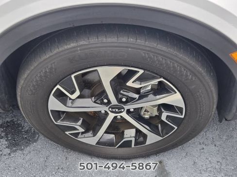 Used 2025 Kia Sportage EX FWD image 6
