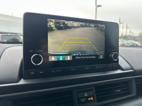 Used 2025 Honda Pilot Sport image 19