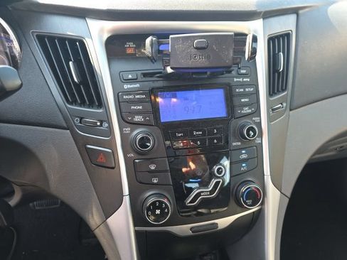 Used 2012 Hyundai Sonata GLS FWD image 11