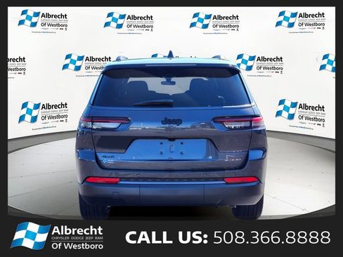 Used 2026 Jeep Grand Cherokee L Limited w/ Limited Altitude Package AWD/4WD image 4