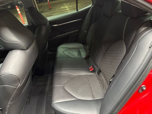 Used 2019 Toyota Camry XSE image 27