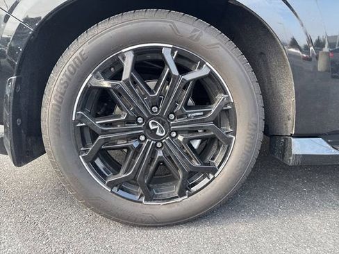 Certified 2026 INFINITI QX80 4WD w/ Sport Exterior Package image 27