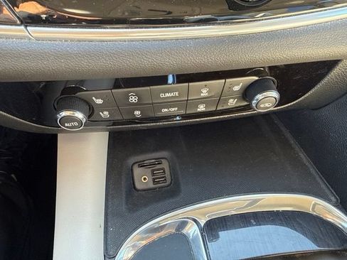 Used 2020 Buick Enclave Premium w/ Trailering Package, 5000 lbs. AWD/4WD image 18