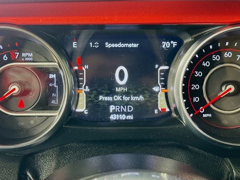 Used 2020 Jeep Wrangler Unlimited Rubicon w/ Dual Top Group AWD/4WD image 16