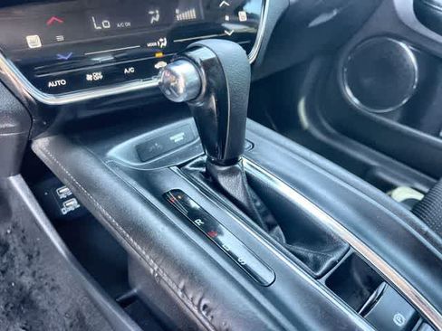 Used 2022 Honda HR-V EX image 16