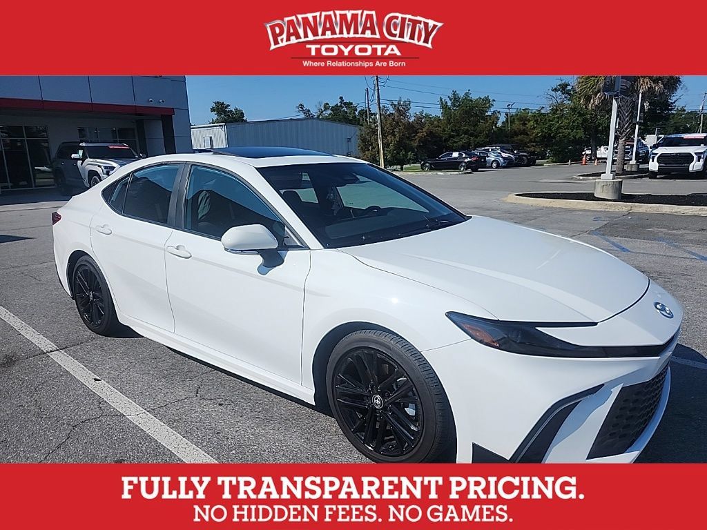 Used 2025 Toyota Camry SE w/ Multimedia Upgrade Package FWD image 1